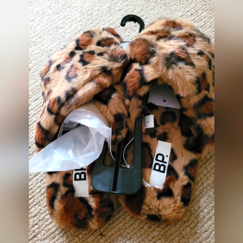 Nordstrom BP Cross-Strap Slipper in Leopard, Size Med